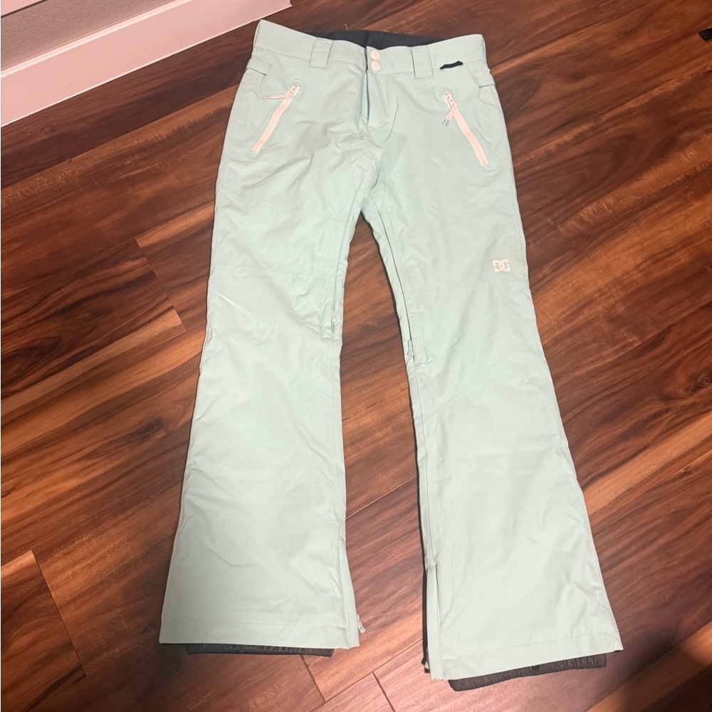 Never been worn DC Navy Snow Pants